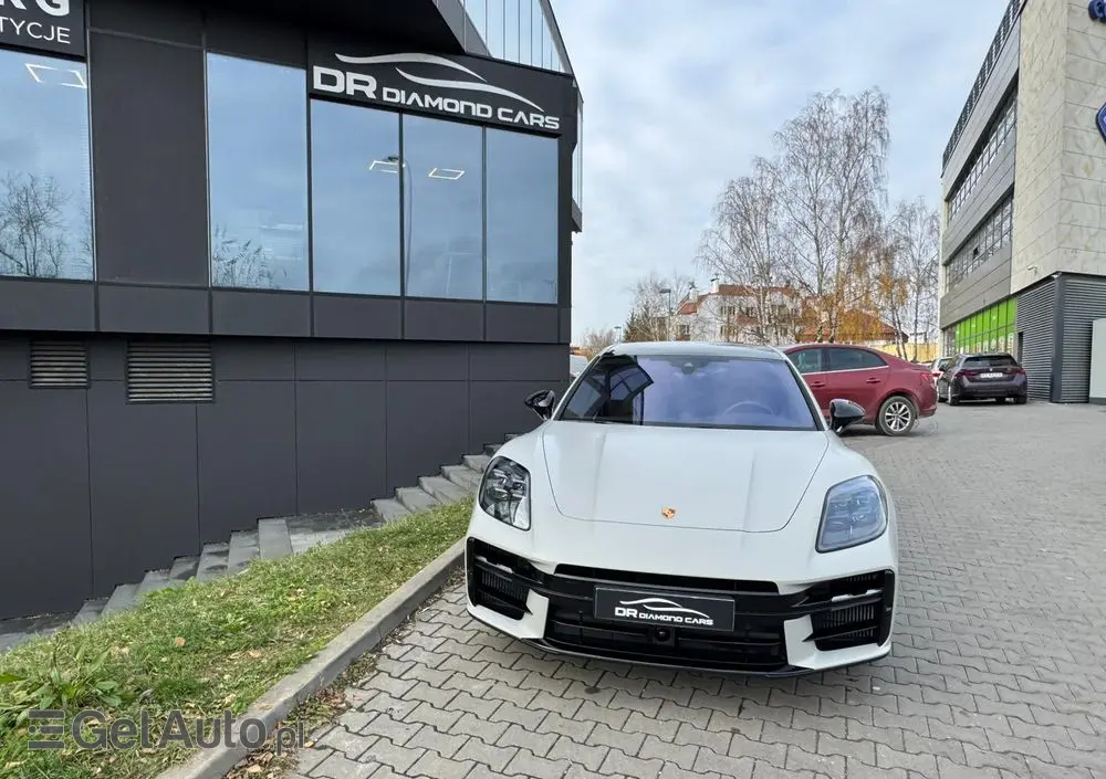 PORSCHE Panamera GTS