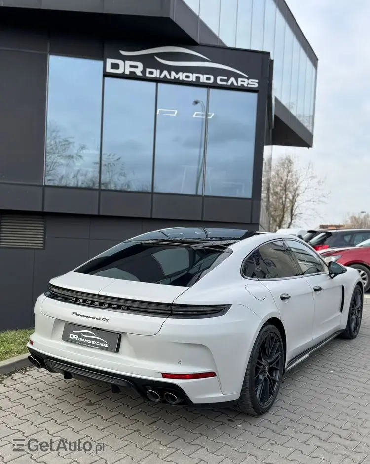 PORSCHE Panamera GTS