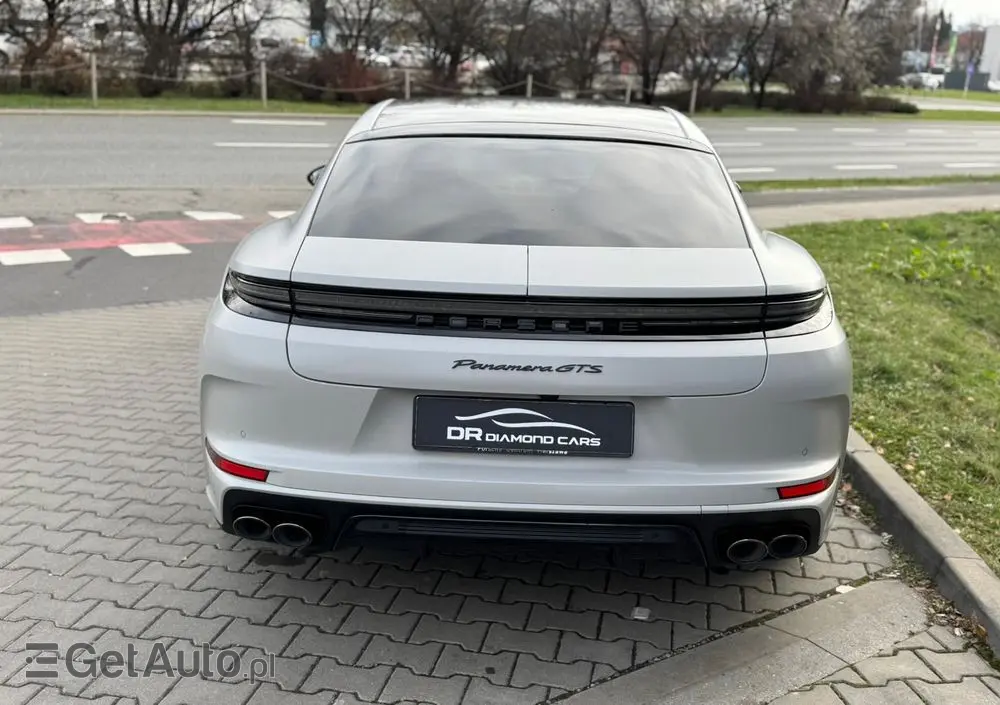 PORSCHE Panamera GTS