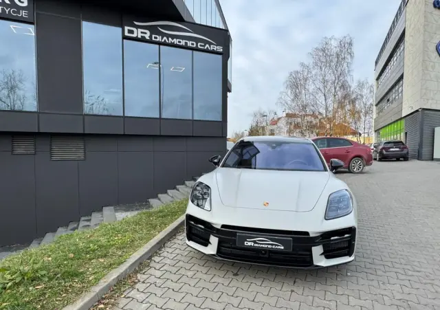 PORSCHE Panamera GTS