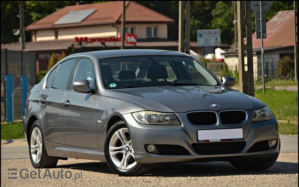 BMW Seria 3 318d