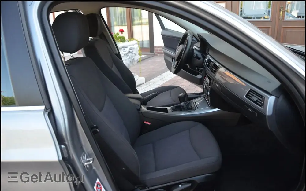 BMW Seria 3 318d