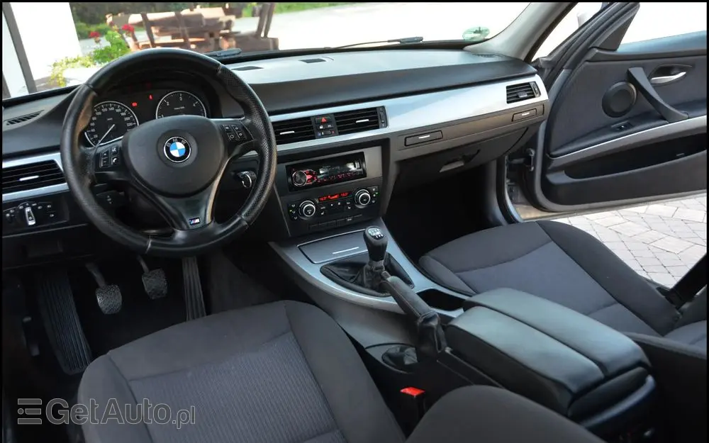 BMW Seria 3 318d