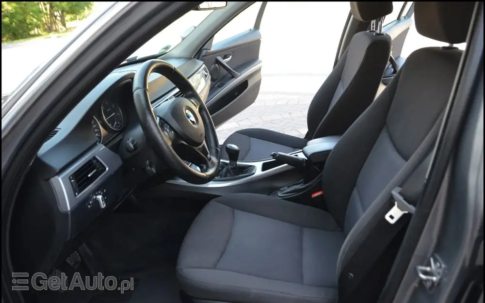 BMW Seria 3 318d