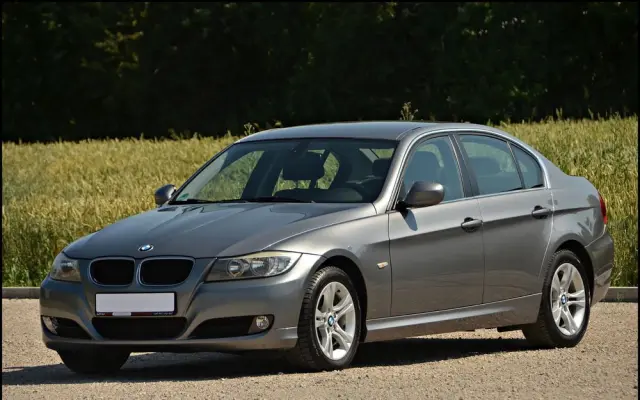 BMW Seria 3 318d