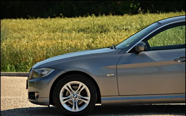 BMW Seria 3 318d