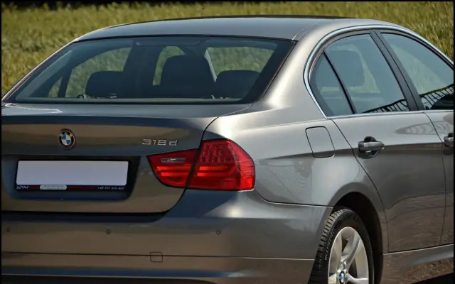 BMW Seria 3 318d