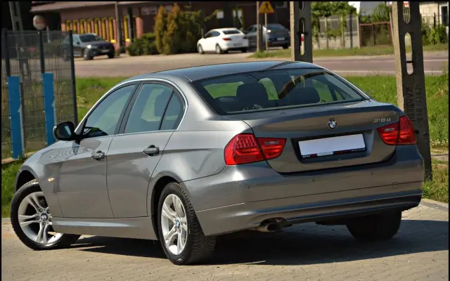 BMW Seria 3 318d