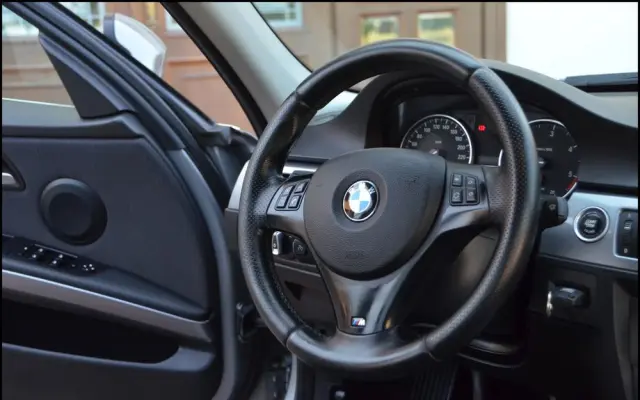 BMW Seria 3 318d