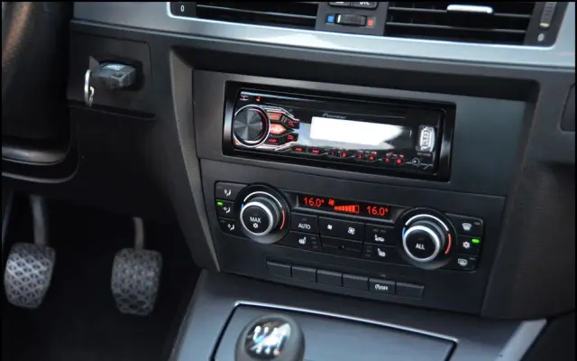 BMW Seria 3 318d