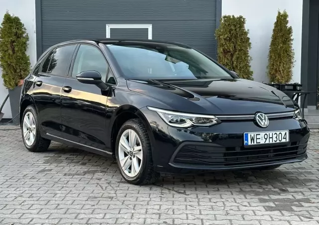 VOLKSWAGEN Golf VIII 1.5 eTSI Life DSG