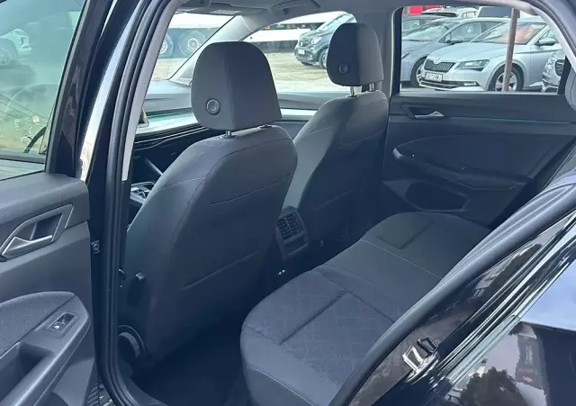 VOLKSWAGEN Golf VIII 1.5 eTSI Life DSG