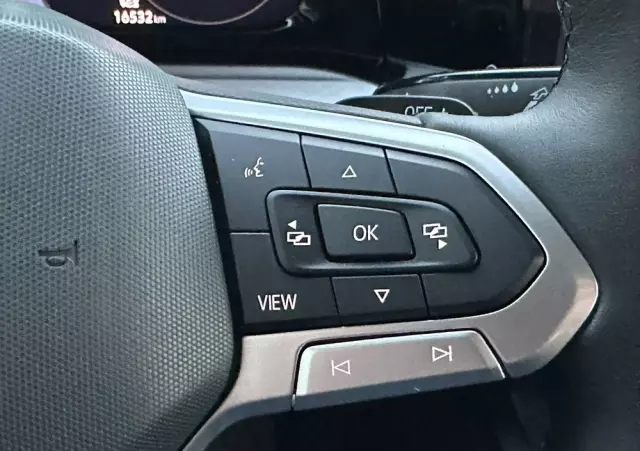 VOLKSWAGEN Golf VIII 1.5 eTSI Life DSG