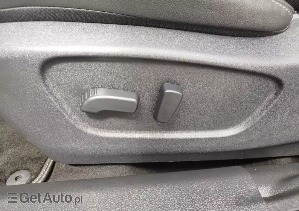 NISSAN Qashqai 1.6 DCi Visia Xtronic EU6