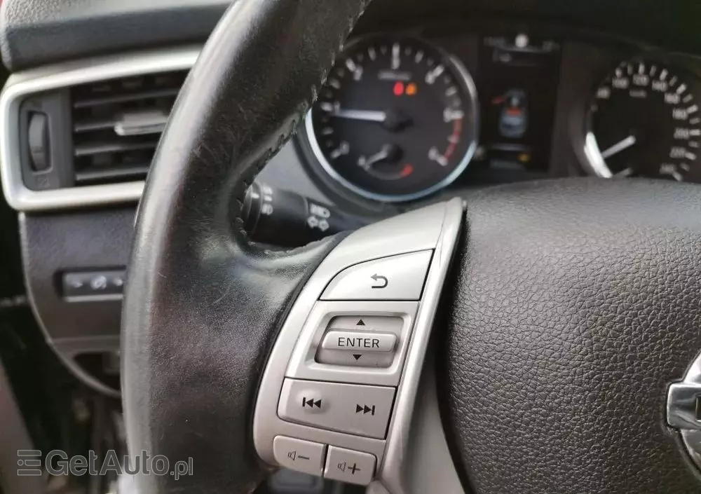 NISSAN Qashqai 1.6 DCi Visia Xtronic EU6