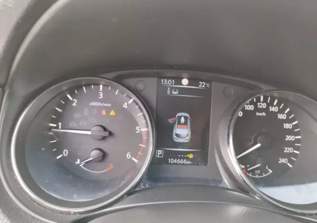 NISSAN Qashqai 1.6 DCi Visia Xtronic EU6