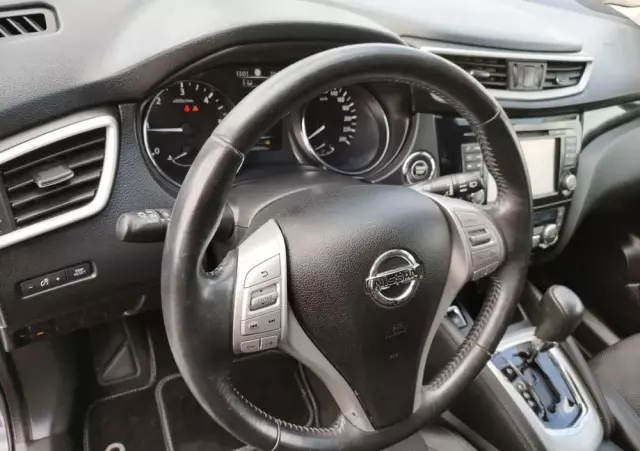 NISSAN Qashqai 1.6 DCi Visia Xtronic EU6