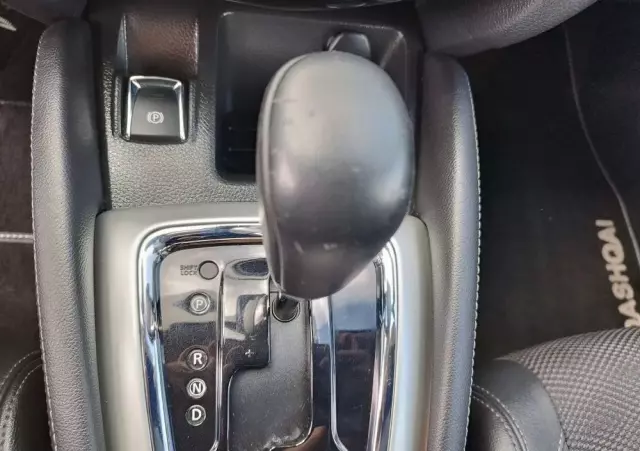 NISSAN Qashqai 1.6 DCi Visia Xtronic EU6