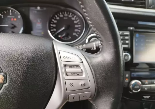 NISSAN Qashqai 1.6 DCi Visia Xtronic EU6