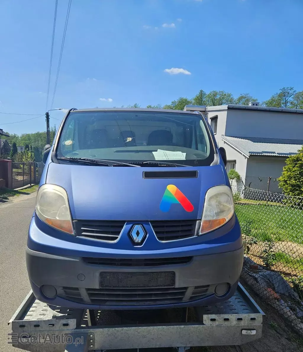 RENAULT Trafic 