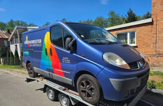 RENAULT Trafic 