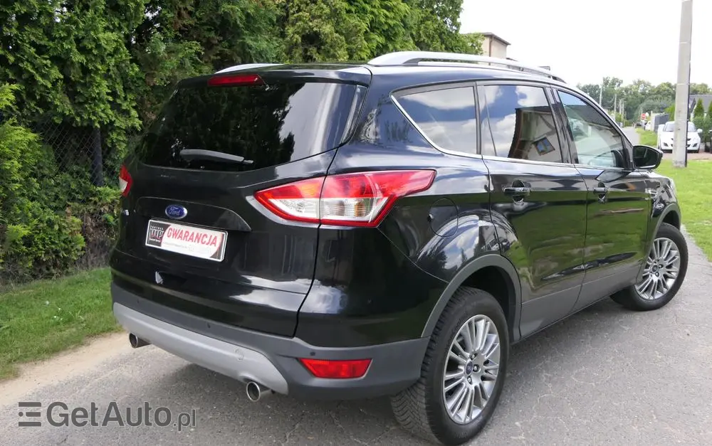 FORD Kuga 2.0 TDCi 2x4 Titanium