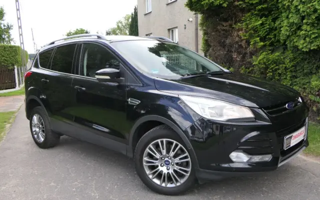 FORD Kuga 2.0 TDCi 2x4 Titanium