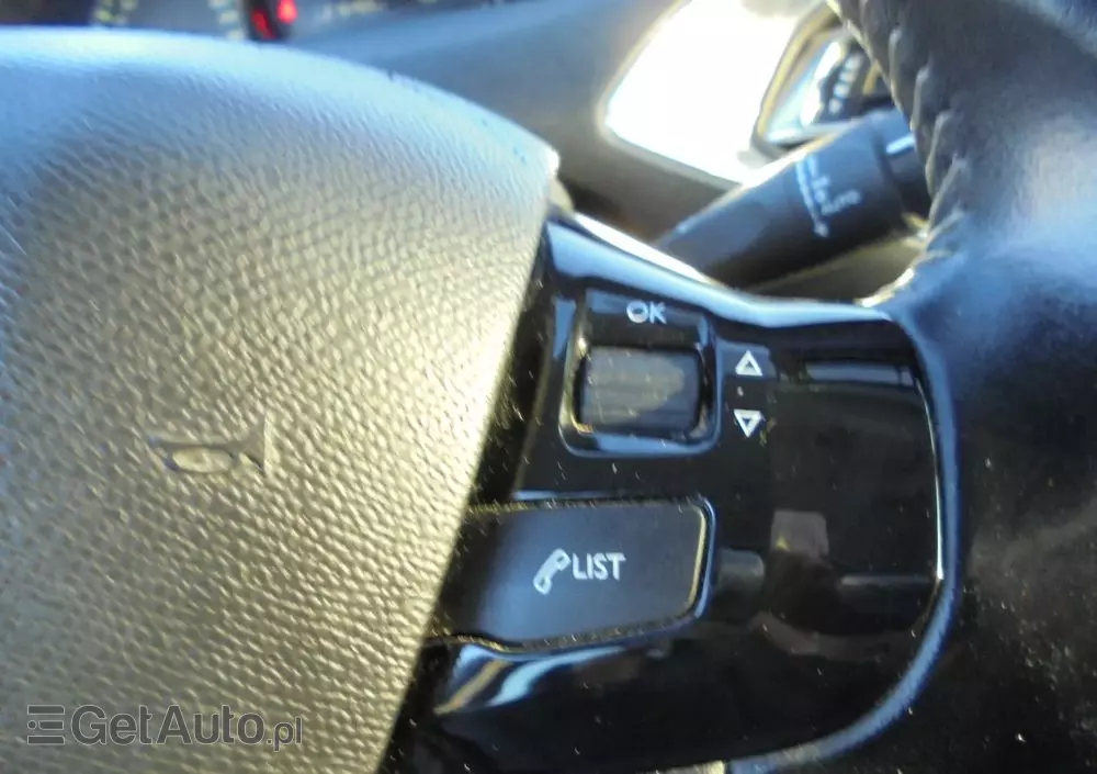 PEUGEOT 308 SW BlueHDi 150 Automatik Stop & Start Allure