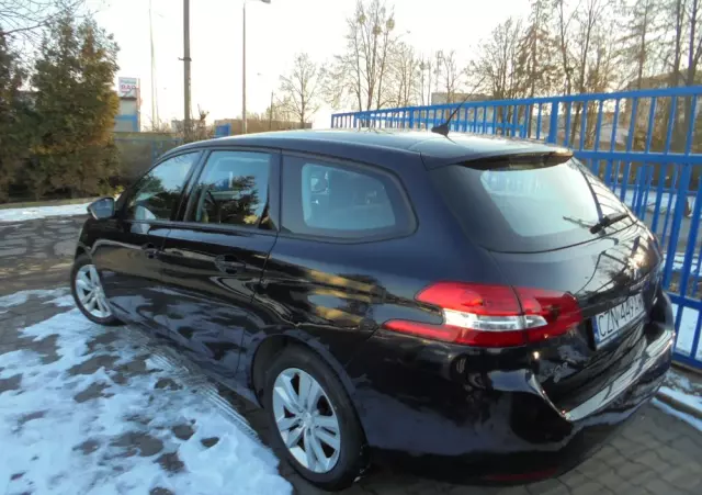 PEUGEOT 308 SW BlueHDi 150 Automatik Stop & Start Allure
