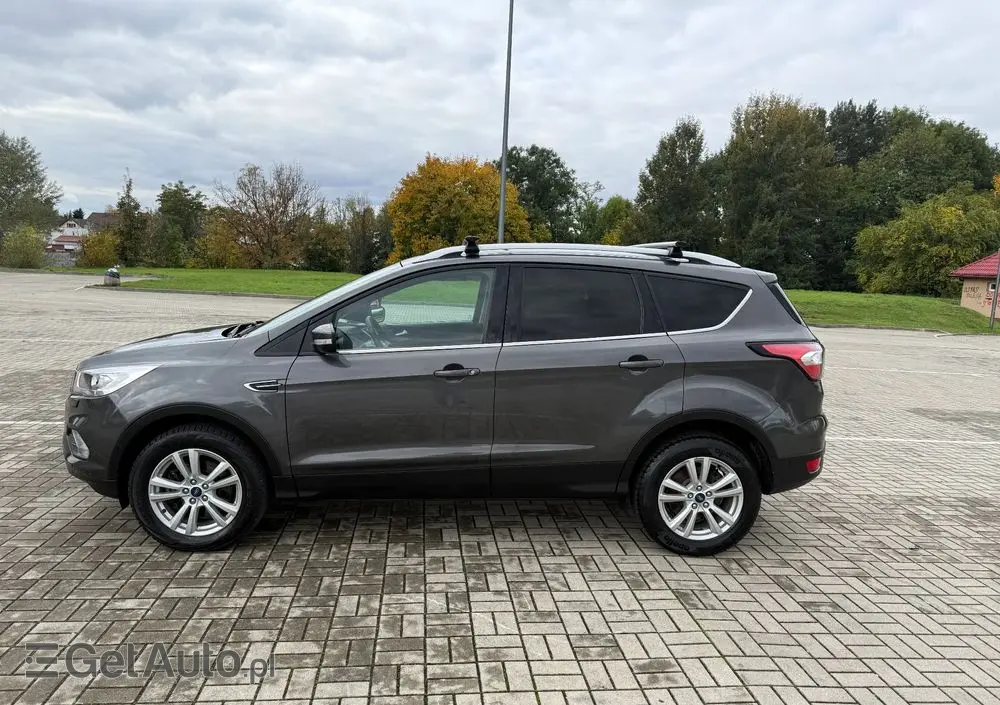 FORD Kuga 2.0 TDCi 4x4 Titanium