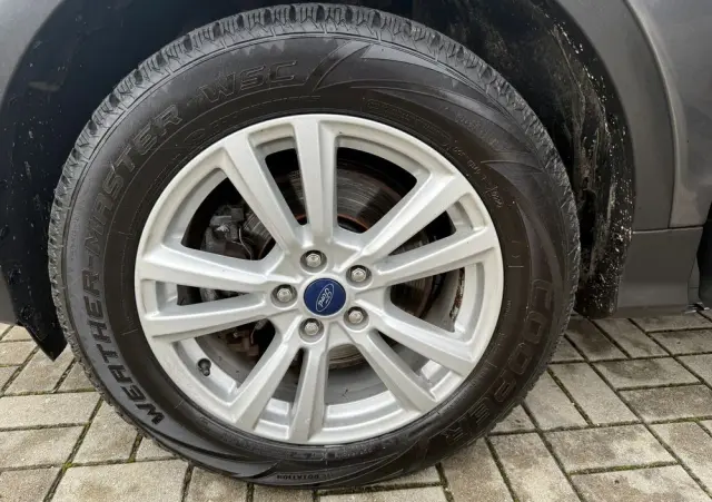 FORD Kuga 2.0 TDCi 4x4 Titanium