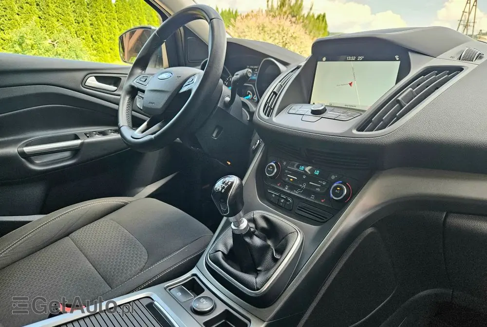 FORD Kuga 1.6 EcoBoost FWD Titanium ASS