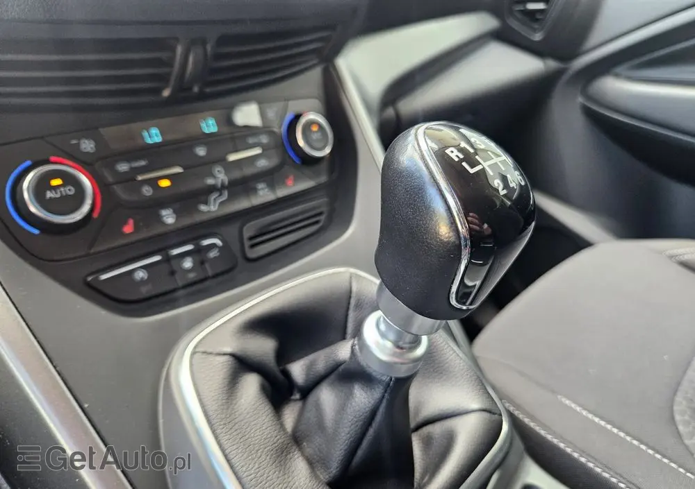 FORD Kuga 1.6 EcoBoost FWD Titanium ASS