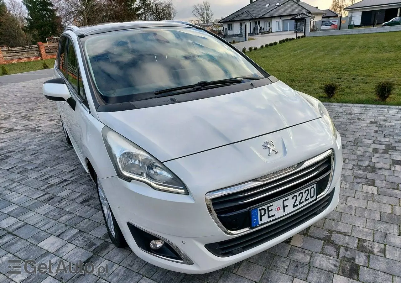 PEUGEOT 5008 2.0 BlueHDi Allure