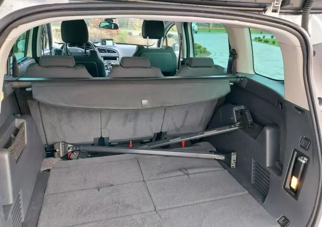 PEUGEOT 5008 2.0 BlueHDi Allure