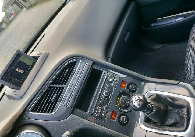 PEUGEOT 5008 2.0 BlueHDi Allure