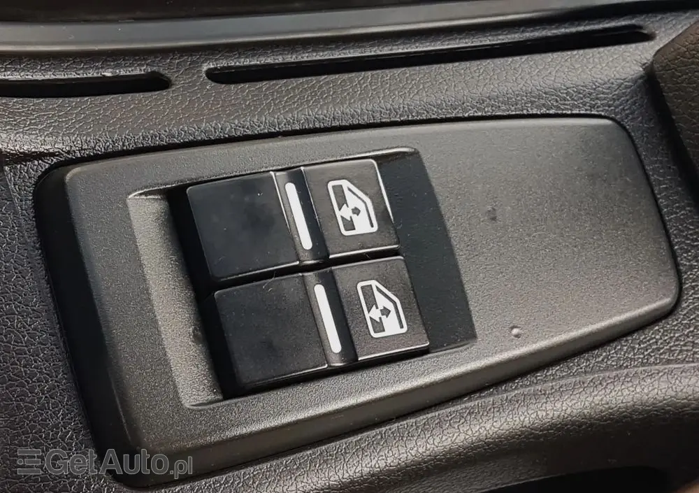 MAN TGL 12.220 HAKOWIEC 4x2 KLIMA 