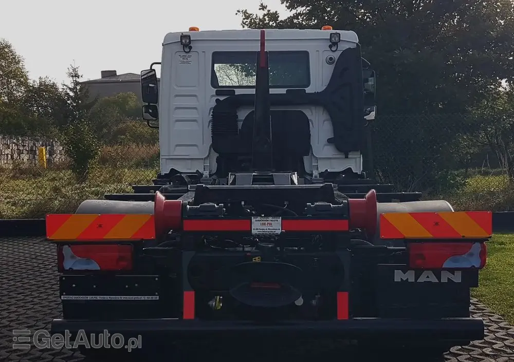 MAN TGL 12.220 HAKOWIEC 4x2 KLIMA 