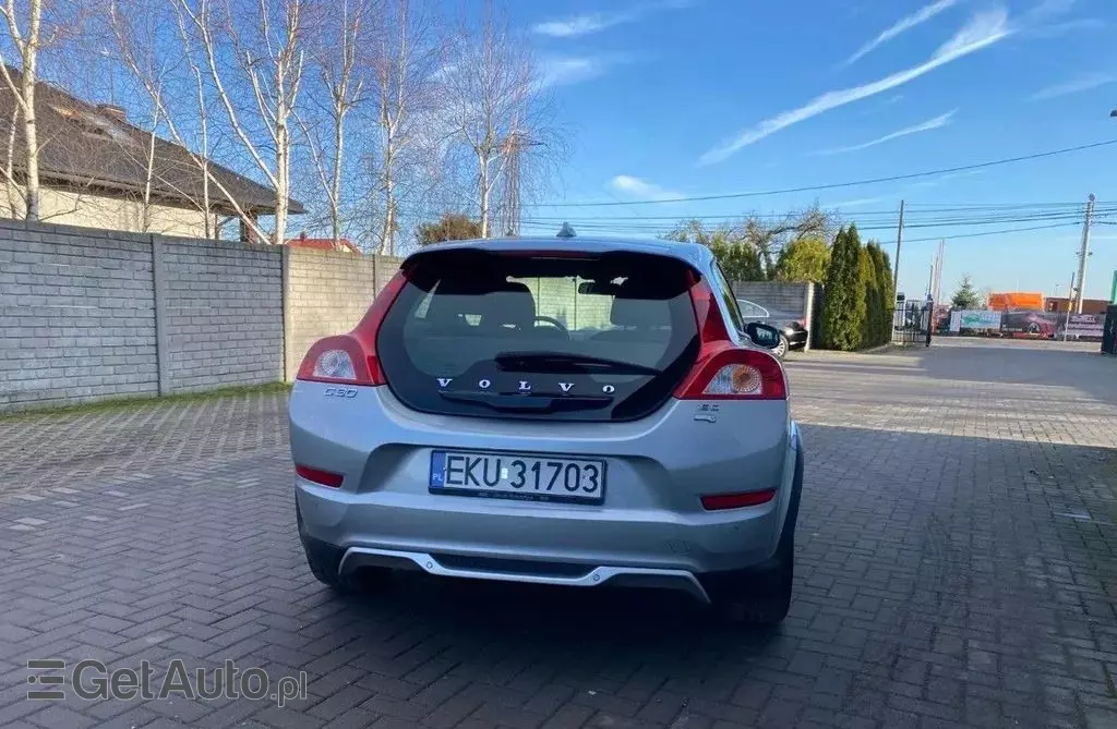 VOLVO C30 
