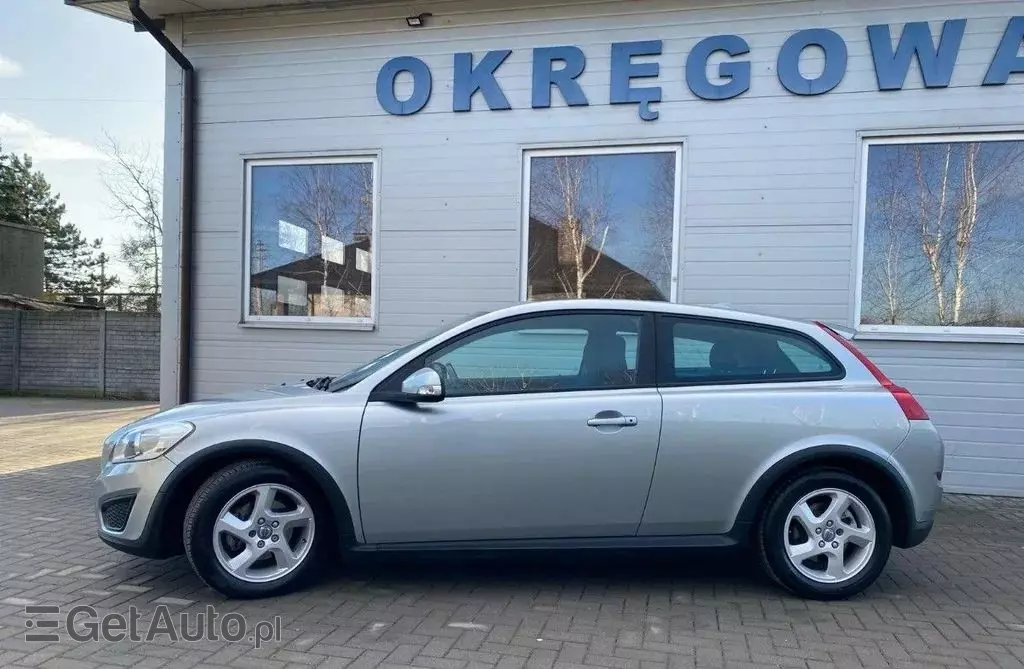 VOLVO C30 