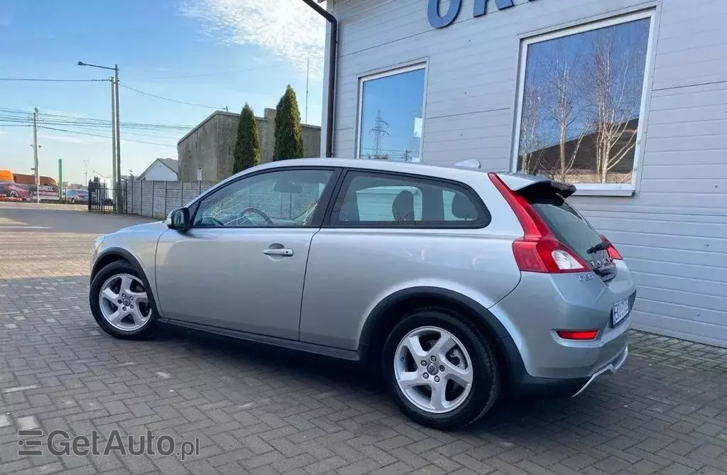 VOLVO C30 