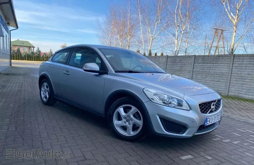 VOLVO C30 