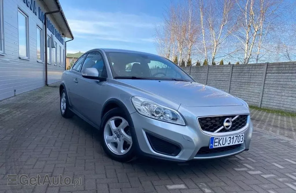 VOLVO C30 