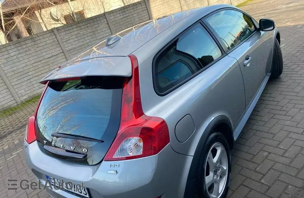 VOLVO C30 