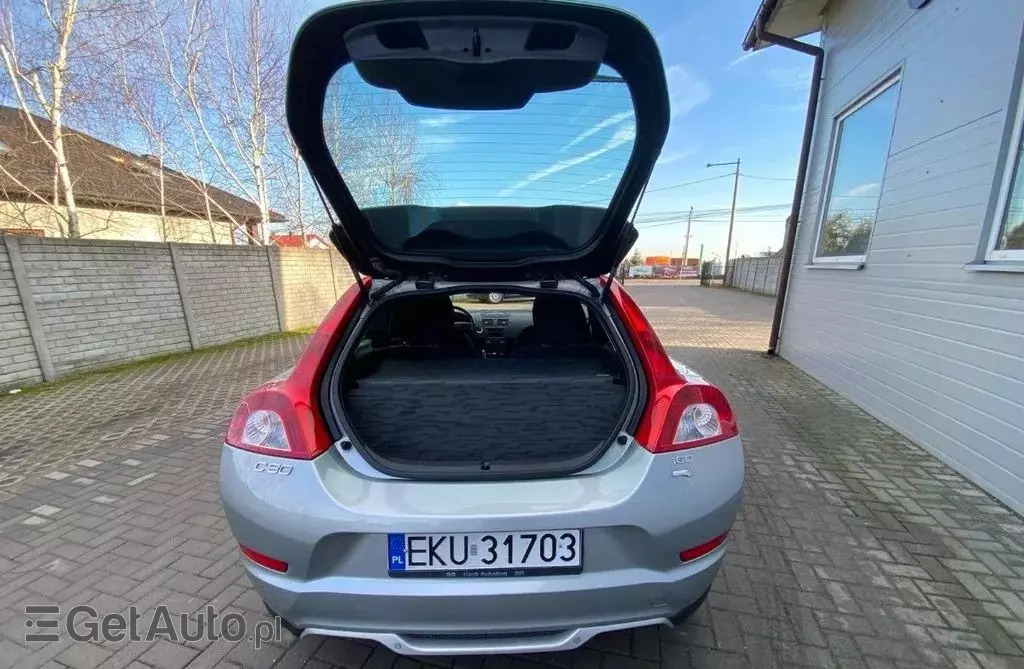 VOLVO C30 
