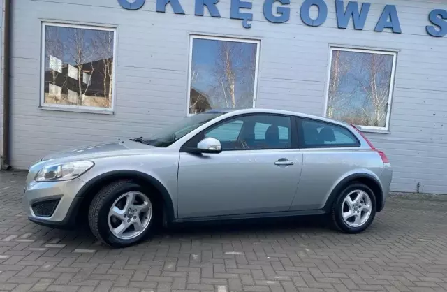 VOLVO C30 