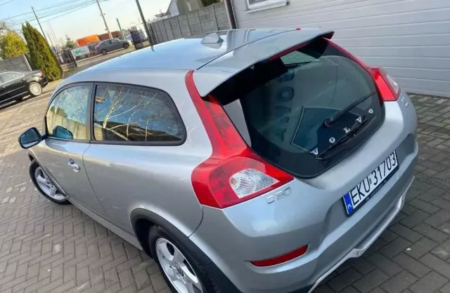 VOLVO C30 