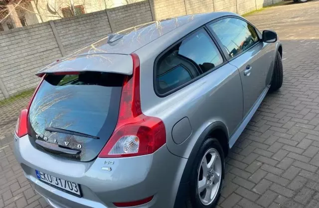 VOLVO C30 