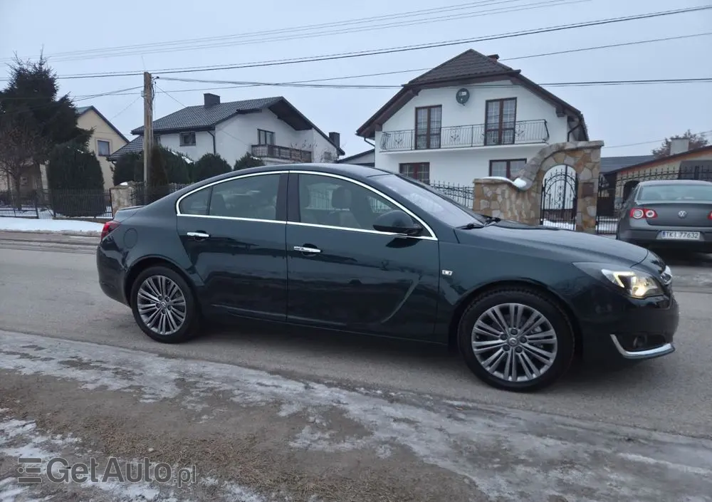 OPEL Insignia 1.6 T Cosmo
