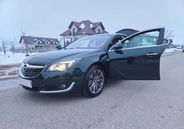 OPEL Insignia 1.6 T Cosmo